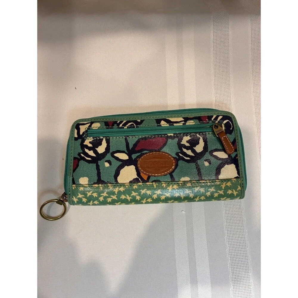 FOSSIL Key Per Zip Around Wallet Clutch Turquoise Blue Floral Coated Canvas